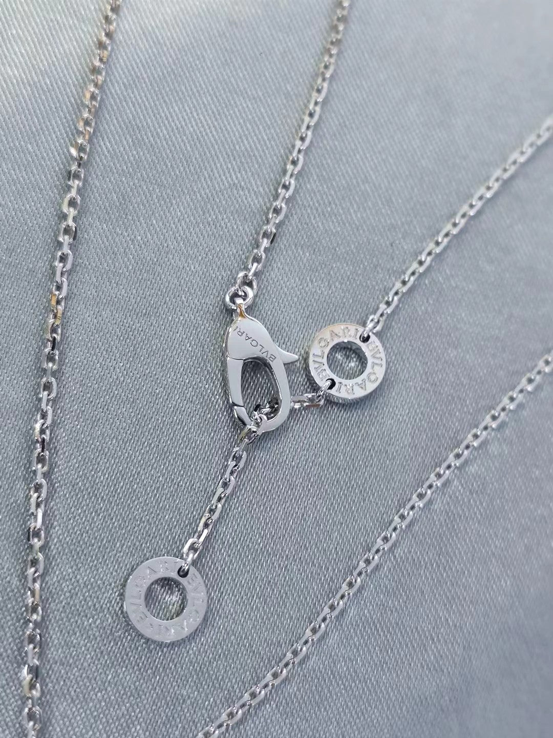 Diva Dream Necklaces 18K Whitegold, Diamond