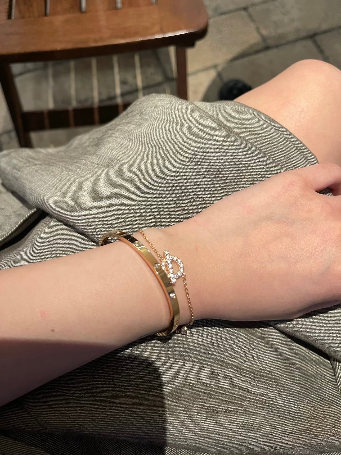 Cartier Love Small Size, 10 Diamond