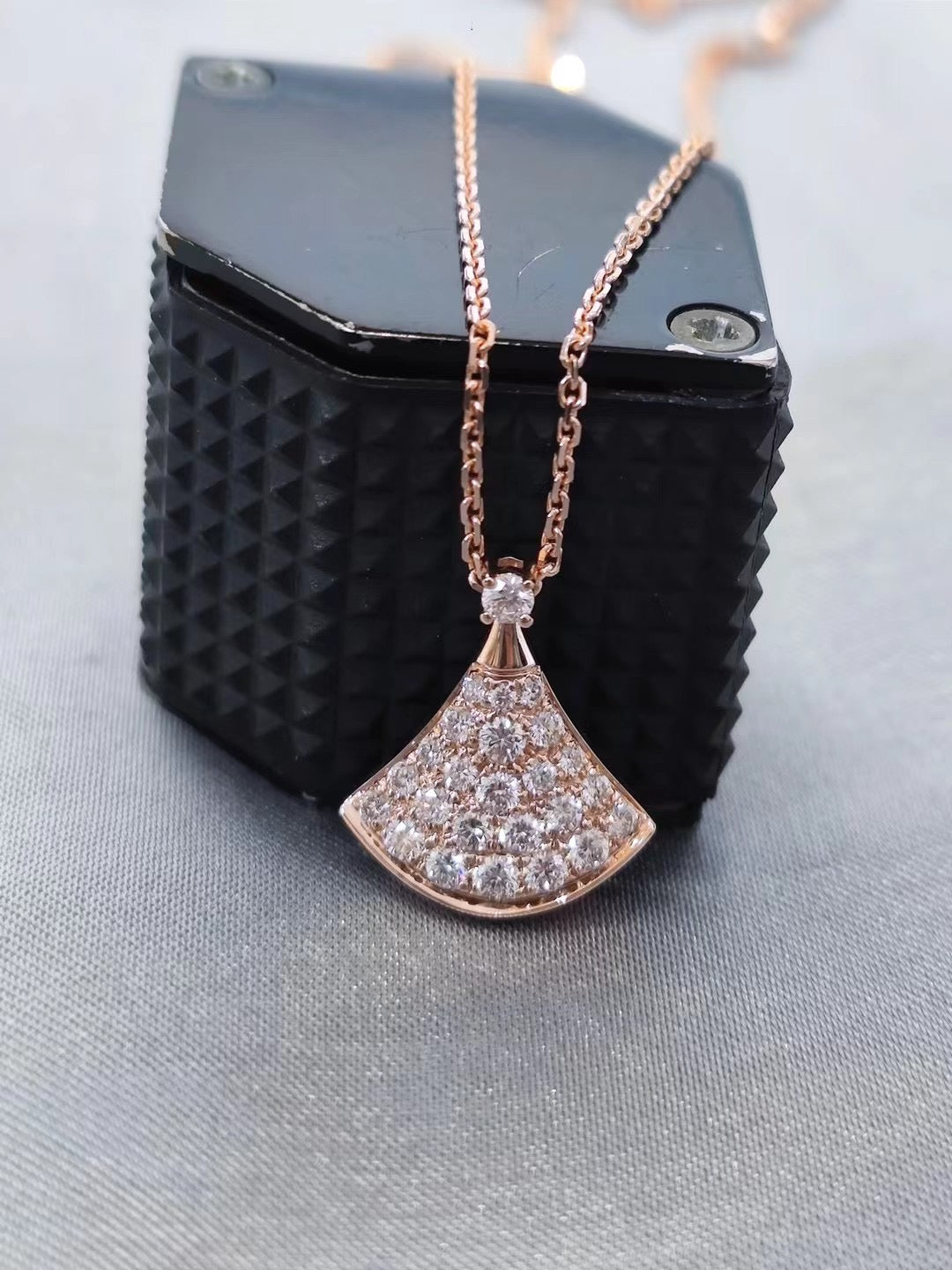Divas’ Dream Necklace 18K Rosegold, Diamond