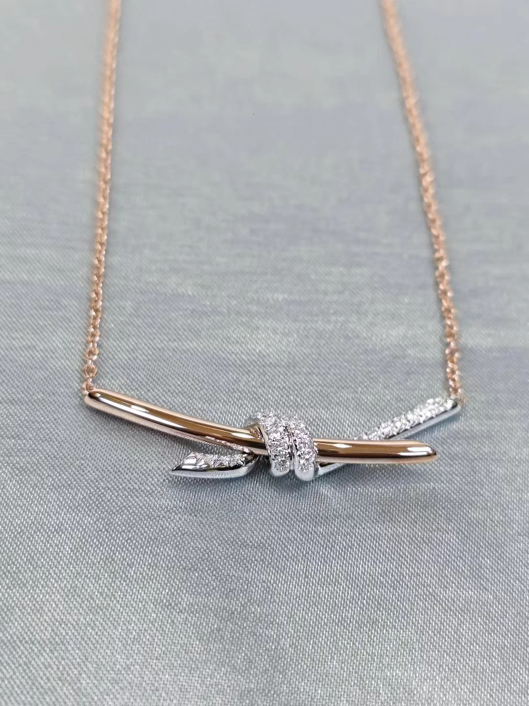 Tiffany Knot Pendant in Yellow Gold with Diamonds