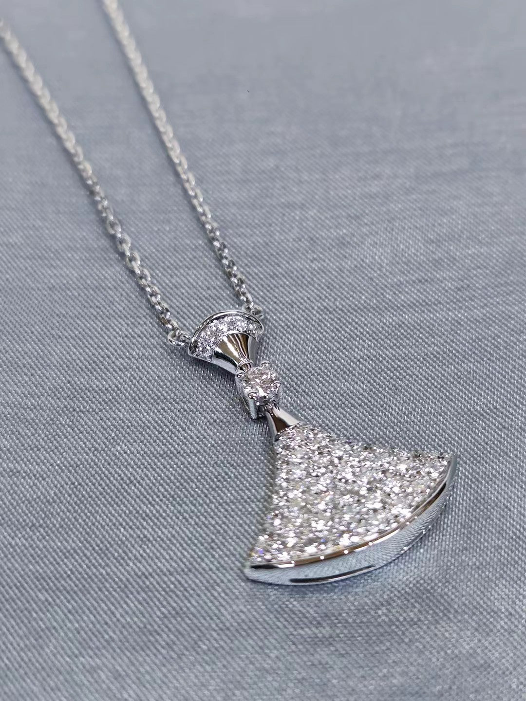Diva Dream Necklaces 18K Whitegold, Diamond