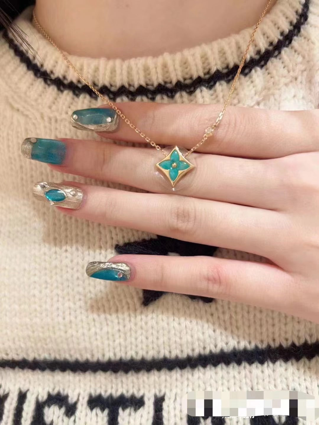 LV Color Blossom Star BB Necklaces