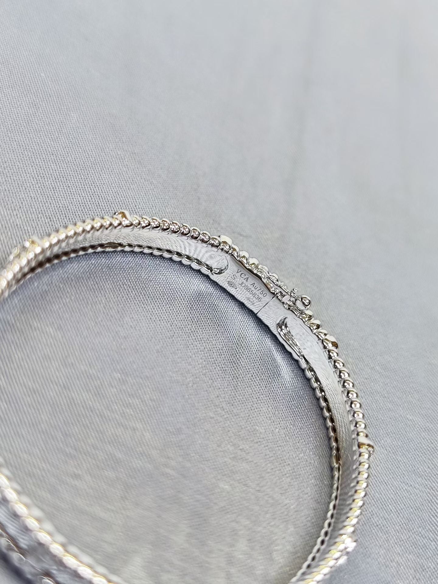 VCA Perlee Bracelets 18K Whitegold