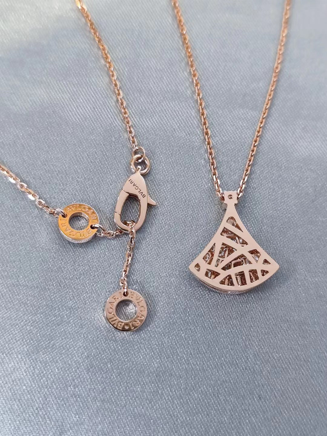 Divas’ Dream Necklace 18K Rosegold, Diamond